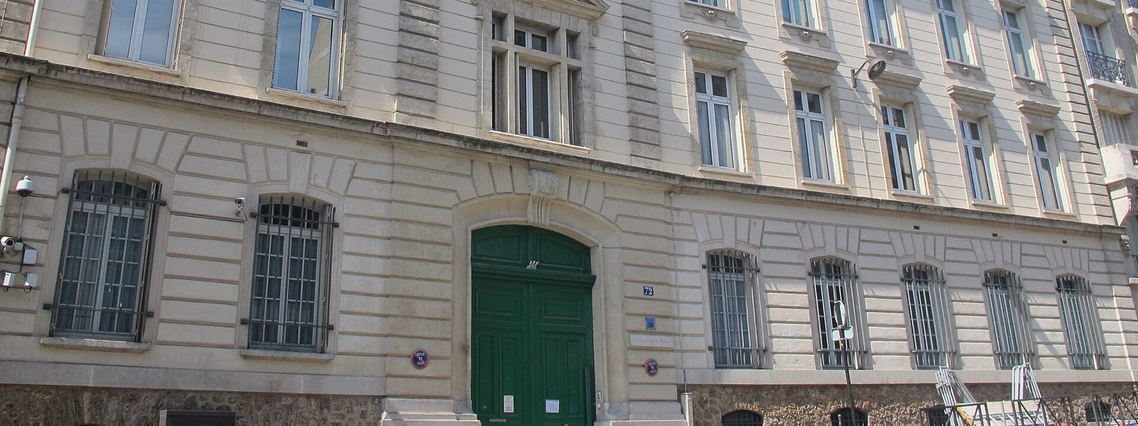 Façade du lycée Saint-Jean-de-Passy, rue Raynouard, Paris 16e